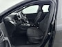 Renault Captur 1.3 hybrid 160Pk Zen | Navigatie via Apple Carplay/Android Auto | Cruise Control | Climate Control | Achteruitrijcamera | Parkeersensoren | Stoelverwarming | Bluetooth | Stoel en Stuurwiel in Hoogte Verstelbaar |