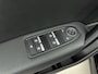 Renault Captur 1.3 hybrid 160Pk Zen | Navigatie via Apple Carplay/Android Auto | Cruise Control | Climate Control | Achteruitrijcamera | Parkeersensoren | Stoelverwarming | Bluetooth | Stoel en Stuurwiel in Hoogte Verstelbaar |