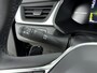 Renault Captur 1.3 hybrid 160Pk Zen | Navigatie via Apple Carplay/Android Auto | Cruise Control | Climate Control | Achteruitrijcamera | Parkeersensoren | Stoelverwarming | Bluetooth | Stoel en Stuurwiel in Hoogte Verstelbaar |