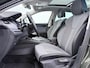 Skoda Octavia Combi 1.5 TSI 150PK Business Edition | Pano dak | Elek Achterklep | Navigatie | Stuur-/Stoelverwarming |