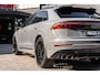 Audi Q8 60 TFSIe Np. 194k | ABT Aero | Alc. Hemel | 4WSturing | Massage | Rode Stiksels