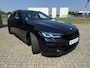 BMW 5-Serie Touring 530e High Executive M Sport Panoramadak Trekhaak Harman-Kardon Carplay 19 inch Laser Licht Keyless Entry Head-Up Display