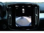 Volvo XC40 2.0 B4 Mild Hybrid Plus Dark | Trekhaak Semi-Elektrisch Inklapbaar | Elektrisch Verstelbare Stoelen Met Geheugen | Adaptieve Cruise Control | Pilot Assist | Google | Keyless | BLIS | Harman/Kardon | Stuurverwarming | Stoelverwarming | Parkeersensoren Voor & Achter incl. Achteruitrijcamera | 18-Inch Lichtmetalen Velgen |