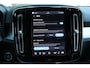 Volvo XC40 2.0 B4 Mild Hybrid Plus Dark | Trekhaak Semi-Elektrisch Inklapbaar | Elektrisch Verstelbare Stoelen Met Geheugen | Adaptieve Cruise Control | Pilot Assist | Google | Keyless | BLIS | Harman/Kardon | Stuurverwarming | Stoelverwarming | Parkeersensoren Voor & Achter incl. Achteruitrijcamera | 18-Inch Lichtmetalen Velgen |