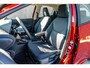 Toyota Yaris 1.5 Hybrid Active / Camera / Stoel + Stuur Verwarming / Apple Carplay / Climate Control / Cruise Control Adaptief / Lane Assist / 15 Inch LM