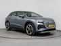 Audi Q4 e-tron 40 Launch edition Advanced Plus 77 kWh 204 PK | Navigatie | Camera | Panoramadak | Adaptive cruise control | Trekhaak | Stoelverwarming | Lichtmetalen velgen |