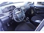 Peugeot 208 1.6 BlueHDi Blue Lease Navigatie cruise-controle Airco stuurbediening bleutooth mistlampen voor 4-seizoenen banden