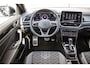 Volkswagen T-Roc 1.5 TSI 150pk DSG R-Line | Achteruitrijcamera | Achterklep Elektrisch | Voorstoelen & Stuur Verwarmd