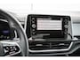 Volkswagen T-Roc 1.5 TSI 150pk DSG R-Line | Achteruitrijcamera | Achterklep Elektrisch | Voorstoelen & Stuur Verwarmd
