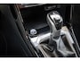 Volkswagen T-Roc 1.5 TSI 150pk DSG R-Line | Achteruitrijcamera | Achterklep Elektrisch | Voorstoelen & Stuur Verwarmd