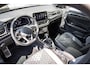 Volkswagen T-Roc 1.5 TSI 150pk DSG R-Line | Achteruitrijcamera | Achterklep Elektrisch | Voorstoelen & Stuur Verwarmd