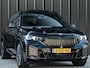BMW X5 xDrive50e M-Sport Pro | Panoramadak | NL-Auto | Dealer Onderhouden | 360 Camera | Active Cruise | HUD | Harman/Kardon | Stoelverwarming + Ventilatie | Luchtvering | BMW Gesture Control | Memory Seats |