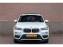 BMW X1 sDrive20i High Executive, 63.000km NAP, Sport Line, Panoramadak, Camera, Trekhaak, Leder, Head-up, Stoelverwarming.