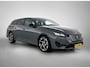 Peugeot 308 SW Allure Hybrid 145pk Automaat | Navigatie via draadloze Apple Carplay / Android auto | Rondomzichtcamera | Climate Control | Adaptieve Cruise Control | Parkeersensoren v+a | Keyless start | Bluetooth | DAB+ radio | Led koplampen | Volledig digitaal instrumentenpaneel | Donker getint glas | 17" lichtmetalen velgen |