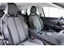 Peugeot 3008 1.2 PureTech Crossway | Achteruitrijcamera | Trekhaak | Cruise control | Navigatie | Airco | Stuurversnellingen | Stuurbediening | Apple carplay/Android auto | Climate control |