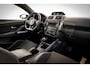 Volkswagen Scirocco 1.4 TSi Edition | Panoramadak | 19 inch LMV | Sportstoelen | Schroefset | PDC