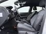 Volkswagen Polo 1.0 TSI R-Line | Stoelverwarming | ACC | Matrix LED | Spiegelpakket | Carplay | Getint Glas | 16'' |