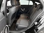 Mercedes-Benz CLA Shooting Brake 180 Luxury Line Trekhaak | Ledkoplampen | Parkeerpakket met achteruitrijcamera | Stoelverwarming. Inclusief 24 maanden Mercedes-Benz Certified garantie voor Europa.