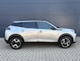 Peugeot e-2008 EV Allure Avantage 54 kWh 156pk | SoH 98% | Navigatie | Parkeercamera |