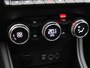 Renault Captur 1.3 TCe 130pk Intens | Full option | Pano dak | Stoel- en stuurwielverwarming | Trekhaak | Voorruitverwarming |