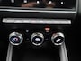 Renault Clio 1.6 E-Tech Hybrid 140 Zen | Automaat | Cruise control | Navigatie | Bluetooth | Apple carplay | Airco