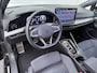 Volkswagen Golf 1.5 eHybrid 50 Edition | Camera | Side Assist | ACC | ERGO Stoel | Stuur-/Stoelverwarming | Spiegelpakket | Carplay | Getint Glas | 18'' |