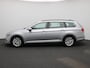 Volkswagen Passat Variant 1.5 TSI Comfortline Business | LMV | Parkeer sensoren | DAB | Stoel verwarming | Cruise control | Elec. achterklep | Ergo Comfort | Camera | Climate control | Apple carplay