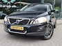 Volvo XC60 2.4D AWD Momentum Navi / Airco / Stoelverw / Leder / Cruise / Trekh / Pdc /  Netjes onderhouden / Export /