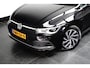 Volkswagen Golf 1.4 eHybrid 204 pk Style 6-DSG | Apple Carplay | Achteruitrijcamera | Stoelverwarming |