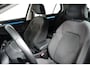 Volkswagen Golf 1.4 eHybrid 204 pk Style 6-DSG | Apple Carplay | Achteruitrijcamera | Stoelverwarming |