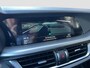 Alfa Romeo Stelvio 2.0 T 200pk AWD Super | 19'' velgen | Navigatie | Active suspension | Carplay | Elektrische stoelen | Adaptive crusie controle | Camera | Elektrische achterklep | Stoelgeheugen | Dodehoek detectie