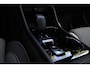 Volvo XC40 2.0 B4 Plus Dark | Apple carplay/ Android auto | Electronic climate control | 18" lichtmetalen velgen | Voorstoelen verwarmd | Stuurwiel verwarmd | Trekhaak elektrisch uitklapbaar | Verwarmde voorruit |