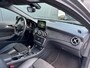 Mercedes-Benz A-klasse A 180 AMG White Art Edition LED Navi Camera Cruise Carplay NL-auto