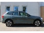Volvo XC60 2.0 T6 Plug-in hybrid AWD Plus Dark | Lichtmetalen Velgen 19" | Allseason Banden | Trekhaak Elektrisch Uitklapbaar | Elektrisch Glazen Panorama-Dak | 360 Rondomzicht Camera | head-up Display | Stoelen Voor / Achter + Stuurwiel Verwarmend | Pilot Assist