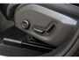Volvo XC60 2.0 T6 Plug-in hybrid AWD Plus Dark | Lichtmetalen Velgen 19" | Allseason Banden | Trekhaak Elektrisch Uitklapbaar | Elektrisch Glazen Panorama-Dak | 360 Rondomzicht Camera | head-up Display | Stoelen Voor / Achter + Stuurwiel Verwarmend | Pilot Assist