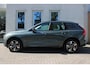 Volvo XC60 2.0 T6 Plug-in hybrid AWD Plus Dark | Lichtmetalen Velgen 19" | Allseason Banden | Trekhaak Elektrisch Uitklapbaar | Elektrisch Glazen Panorama-Dak | 360 Rondomzicht Camera | head-up Display | Stoelen Voor / Achter + Stuurwiel Verwarmend | Pilot Assist