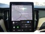 Volvo XC60 2.0 T6 Plug-in hybrid AWD Plus Dark | Lichtmetalen Velgen 19" | Allseason Banden | Trekhaak Elektrisch Uitklapbaar | Elektrisch Glazen Panorama-Dak | 360 Rondomzicht Camera | head-up Display | Stoelen Voor / Achter + Stuurwiel Verwarmend | Pilot Assist