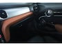 MINI Cooper 1.5 Cooper MINI Yours Aut. | Panorama | Slechts 2900KM | Adap. Cruise | Orig. NL | Harman-Kardon | Botspreventie | NAP