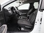 Dacia Jogger 1.0 TCe 110Pk Extreme 7p. | Navigatie | Climate Control | Cruise Control | Trekhaak | Apple Carplay/Android Auto | Parkeersensoren Voor & Achter met Camera | Blind Spot Warning | Privacy Glass | Lichtmetalen Velgen | Keyless Start & Go | Stoelverwarming |