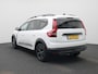 Dacia Jogger 1.0 TCe 110Pk Extreme 7p. | Navigatie | Climate Control | Cruise Control | Trekhaak | Apple Carplay/Android Auto | Parkeersensoren Voor & Achter met Camera | Blind Spot Warning | Privacy Glass | Lichtmetalen Velgen | Keyless Start & Go | Stoelverwarming |