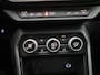 Dacia Jogger 1.0 TCe 110Pk Extreme 7p. | Navigatie | Climate Control | Cruise Control | Trekhaak | Apple Carplay/Android Auto | Parkeersensoren Voor & Achter met Camera | Blind Spot Warning | Privacy Glass | Lichtmetalen Velgen | Keyless Start & Go | Stoelverwarming |