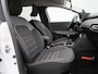 Dacia Jogger 1.0 TCe 110Pk Extreme 7p. | Navigatie | Climate Control | Cruise Control | Trekhaak | Apple Carplay/Android Auto | Parkeersensoren Voor & Achter met Camera | Blind Spot Warning | Privacy Glass | Lichtmetalen Velgen | Keyless Start & Go | Stoelverwarming |