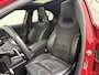 Mercedes-Benz A-klasse 200 AMG | Panorama | Led | Augmented | Widescreen | Elektrische stoelen | Leder-Alcantara