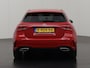 Mercedes-Benz A-klasse 200 AMG | Panorama | Led | Augmented | Widescreen | Elektrische stoelen | Leder-Alcantara