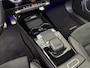 Mercedes-Benz A-klasse 200 AMG | Panorama | Led | Augmented | Widescreen | Elektrische stoelen | Leder-Alcantara