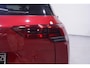 Volkswagen Golf 1.5 eTSI Life Navi Apple Carplay wegklapbare-Trekhaak Achteruitrijcamera private glas 3-Zone Clima stoel/stuurverwarming ACC PDC