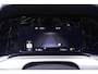 Volkswagen Golf 1.5 eTSI Life Navi Apple Carplay wegklapbare-Trekhaak Achteruitrijcamera private glas 3-Zone Clima stoel/stuurverwarming ACC PDC