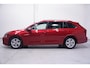 Volkswagen Golf 1.5 eTSI Life Navi Apple Carplay wegklapbare-Trekhaak Achteruitrijcamera private glas 3-Zone Clima stoel/stuurverwarming ACC PDC