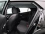 Peugeot e-2008 EV Active 50 kWh | Apple Carplay/Android Auto | Pack Safety Plus | DAB ontvanger | Keyless start | Stuurwiel multifunctioneel | Bluetooth telefoonvoorbereiding |