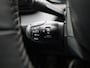 Peugeot e-2008 EV Active 50 kWh | Apple Carplay/Android Auto | Pack Safety Plus | DAB ontvanger | Keyless start | Stuurwiel multifunctioneel | Bluetooth telefoonvoorbereiding |